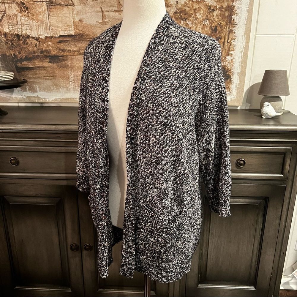 Universal Threads Oversized Cardigan Tweed Sweater size Medium